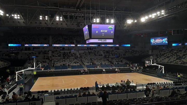 H组365体育：西班牙剑指开门红，乌拉圭锋霸陷迷途（封面配图）